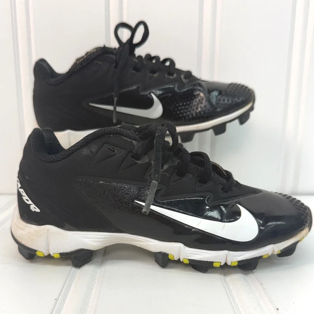 Nike Vapor Baseball Cleats Kids Size 1Y Black White Fastflex Athletic Shoes